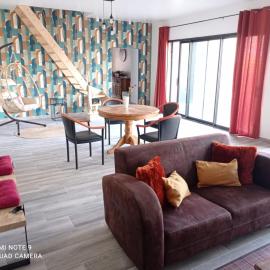 Vacances canal du midi – hotel w mieście Ouveillan