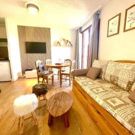 Appartement 6 couchages, Tout confort, pieds des pistes, ménage & linge de maison inclus, Hotel in Montclar
