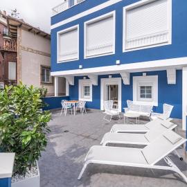 VILLA MARTA - Apartamentos céntricos junto al mar, hotel a Castro Urdiales