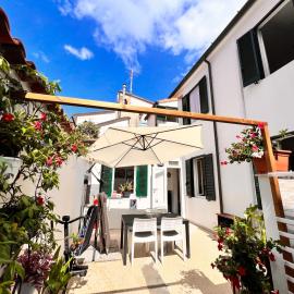 DeepHouse, Casa con Giardino vicino al Mare