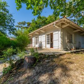 Villa Poseidon - Au Pyla à 100m du Bassin, hotel in La Teste-de-Buch