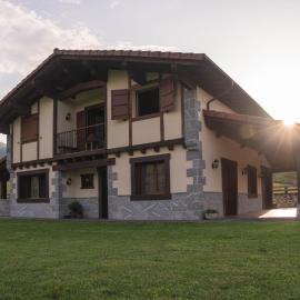 LAIZARRONDO, hotel in Arantza