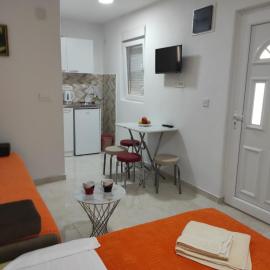 Apartmani CECA 012 Sutomore
