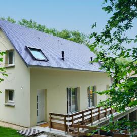 Les Tilleuls, Gîte familial avec jardin et piscine partagés