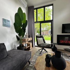 Traum Ferienhaus mit Dachterrasse am Veluwemeer, ξενοδοχείο σε Hulshorst