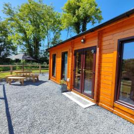 Desart School Garden Chalet, hotel u Kilkennyju