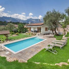 Villa Fani-Wellness & Relax, hotel in Malcesine