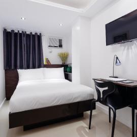 Nest Nano Suites Poblacion - Makati: Manila şehrinde bir otel