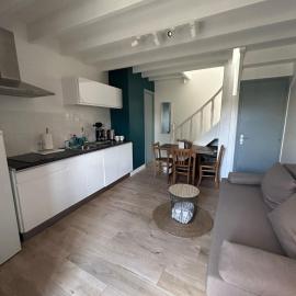 Escapade à Clisson avec parking privé, отель в городе Клисон