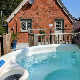 The Coach House Apartment at Cefn Tilla Court, Usk、アースクのホテル