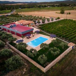 Quinta das Oliveiras Turismo Rural, hotel v destinaci Fundão