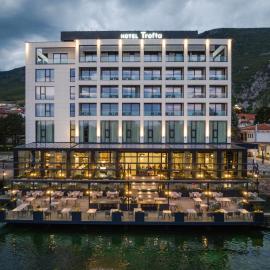 Hotel Trofta, hotel Istog városában