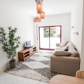 Beachside Breeze Apartament in Costa da Caparica, hotel en Almada