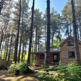 Keepers Cabin - Hot tub, hótel í Grimston