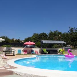 Aux Orangers, hotel v destinácii Luxé