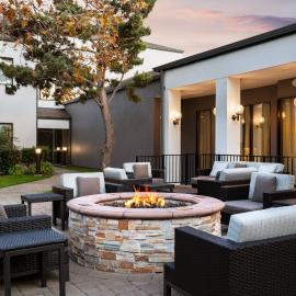 Courtyard by Marriott San Francisco Airport, hótel í San Bruno