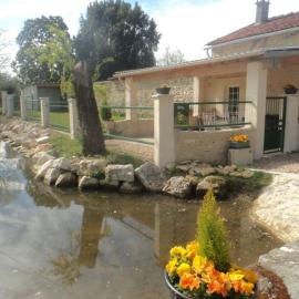 Maison Charentaise avec Cheminée, Jardin et Animaux acceptés
