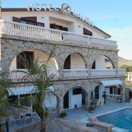 Hotel Laura, hotel u gradu Velipolje