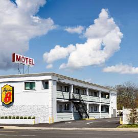 Super 8 by Wyndham Lindenhurst, hotel in Lindenhurst