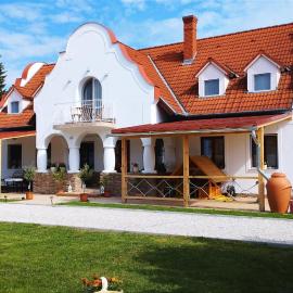 ReGoRi Ház, hotel in Balatongyörök