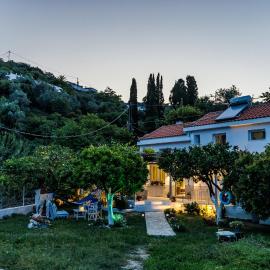 Karderina Cozy Cottage by the River