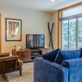 Kookaburra Lodge #303 By Bear Country: Sun Peaks şehrinde bir otel