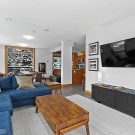 Kookaburra Lodge #203 By Bear Country: Sun Peaks şehrinde bir otel