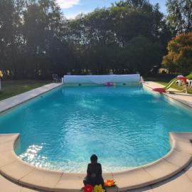 Domaine de La Sarrotte, hotell i Saugon