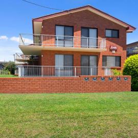 Jambi Ocean View, Hotel in Woolgoolga