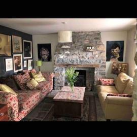 Traditional Rural Cottage, haven for families with pets