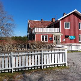 Flora Dekor gästgård, Lenagården, hotel in Alingsås
