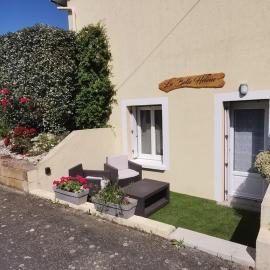 Gîte - Chambres d'Hôtes La Belle Hélène, hotel a Bressuire