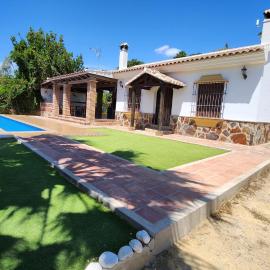 CASA PEPE Y MARI CON PISCINA