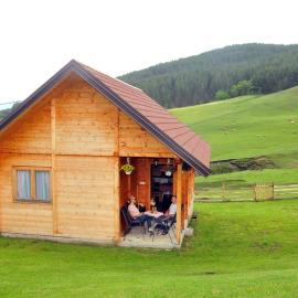 Milošev vajat - Miloš's cottage, hotel en Mionica