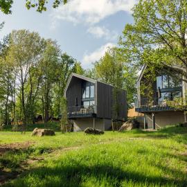 Center Parcs Eifel Mosel Nürburgring, hotel di Gunderath