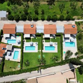 Cypress Garden Villas, hotel a Svoronata