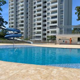Stunning, Brand-new Apartment