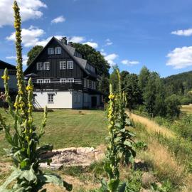 CHALUPA NÁVRAT, hotel in Lučany nad Nisou