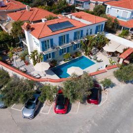 Tarçın Alaçatı Otel, hotel in Alaçatı