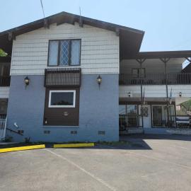 Ski Mountain Lodge