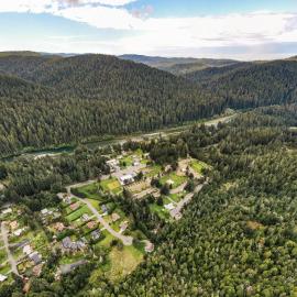 Redwood Meadows RV Resort, hotel i Crescent City