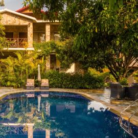 Tree of Life Vanvilas Riveredge, Corbett – hotel w mieście Ramnagar