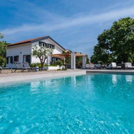 Minicucco Homes by Letstay, hotelli kohteessa Aci SantʼAntonio