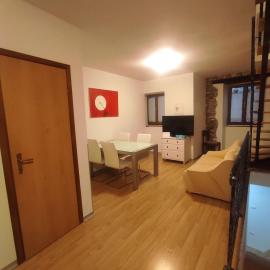 Casa Moratto in the heart of Buje, hotel in Buje