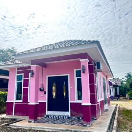 Nazla Homestay Pendang 2, хотел в Pendang