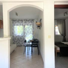 Nice apartment (2) for 2-4 in 60m to beach, hotel v mestu Radovići