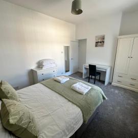 4 bed house off Norton village, מלון בסטוקטון און טיס