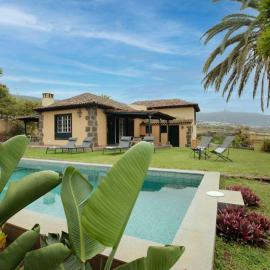 Casa privada con piscina-jacuzzi en La Orotava