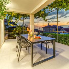 Apartman A`Mare, hotel in Postira