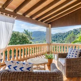 YourHouse Can Marquesi, hotelli Escorcassa